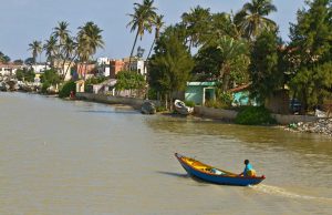 Marooned Senegalese Plead to Go Back to Their Country boat-Senegal-River-Saint-Louis