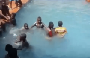 Children turn vandalised palace into playground Children enjoying in Oba of Lagos’ swimming pool