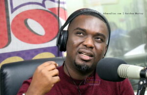 Scammer exposed by Joe Mettle