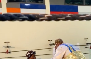 Shatta Bandle ‘murders’ Ayitey Powers in boxing bout