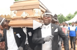 Leader of viral ‘coffin dancers’ he marks his birthday Viral Ghanaian dancing pallbearers