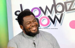 Bulldog kneels before Amewu after campaigning against NPP